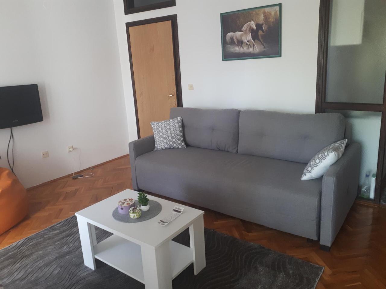 Apartment Tijana Sutomore Luaran gambar