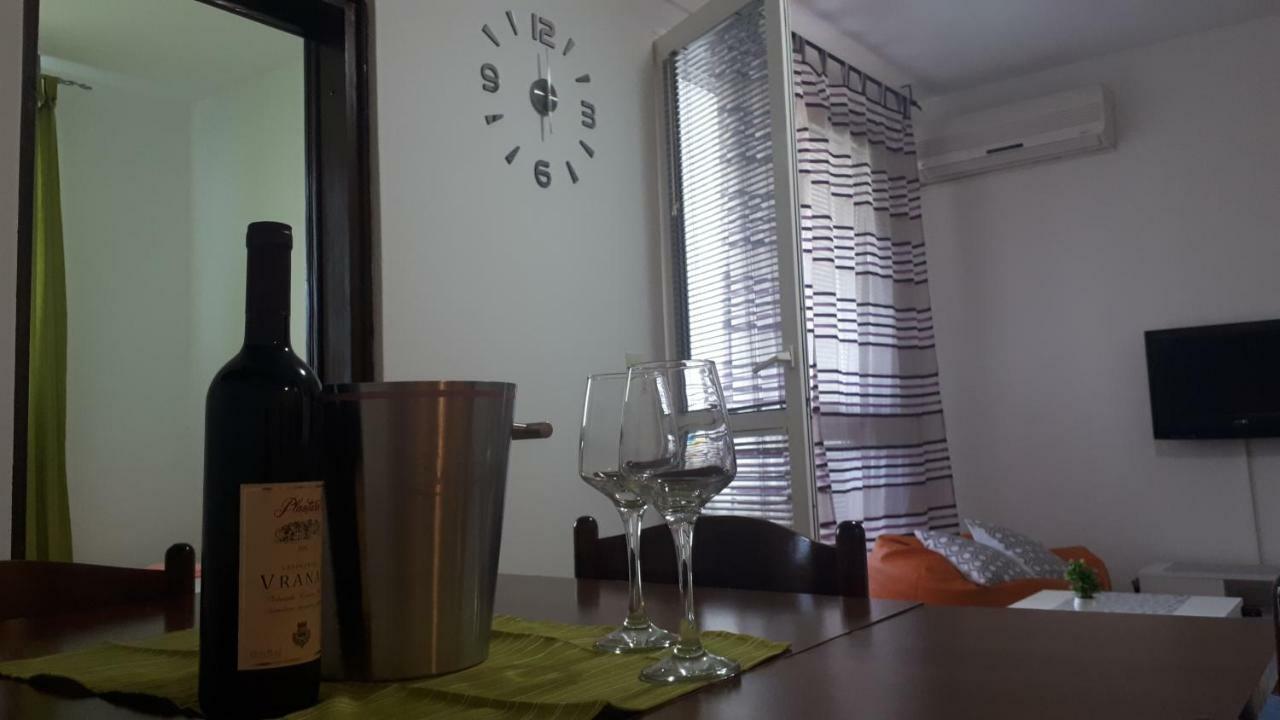 Apartment Tijana Sutomore Luaran gambar