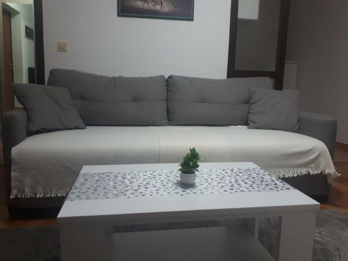 Apartment Tijana Sutomore Luaran gambar